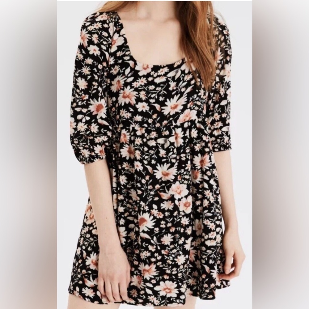 American Eagle Floral Baby Doll Puff Sleeve Mini Dress Black & Peach Size Small